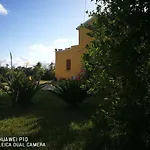 Fiori Di Pesco Bed & Breakfast Fertilia
