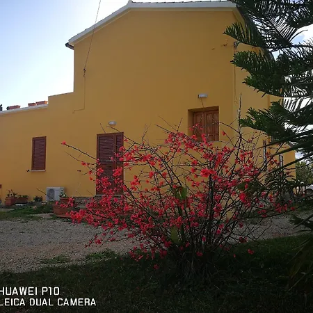 Fiori Di Pesco Bed & Breakfast 3*