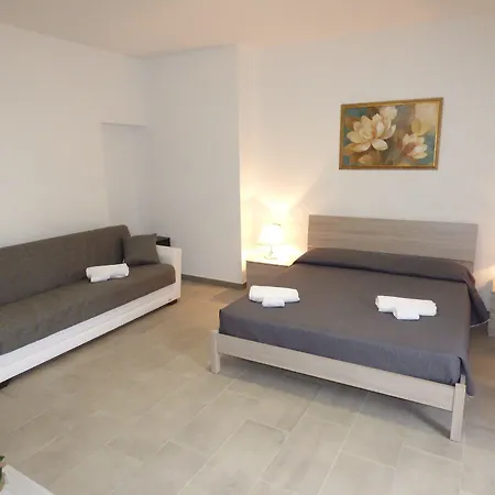 Fiori Di Pesco Bed & Breakfast Fertilia