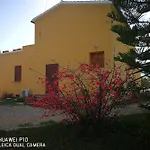 Fiori Di Pesco Bed & Breakfast 3*