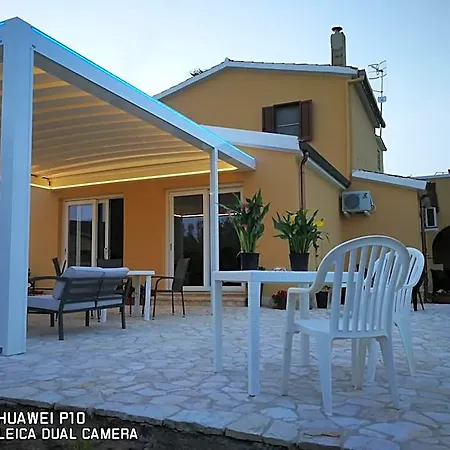 Fiori Di Pesco Bed & Breakfast
